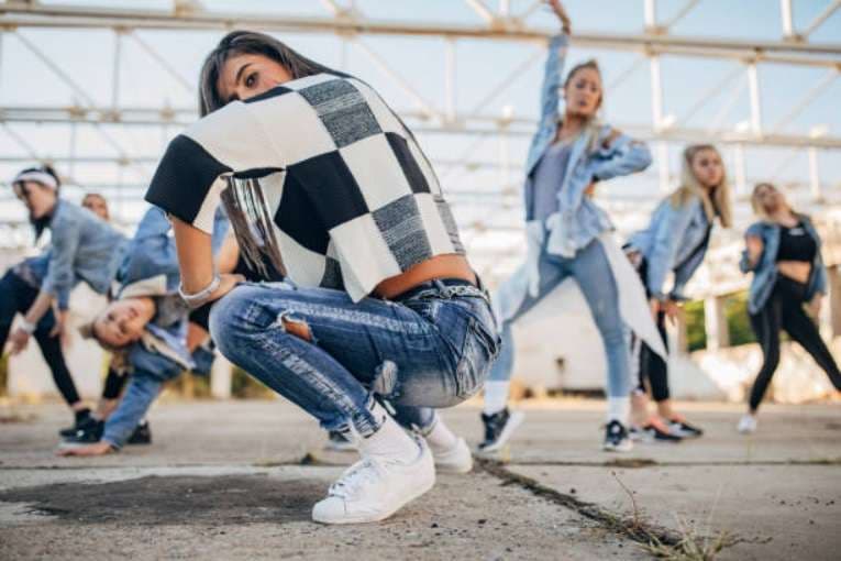 Studio Ruchu New Move – Szkoła Tańca Czyżyny